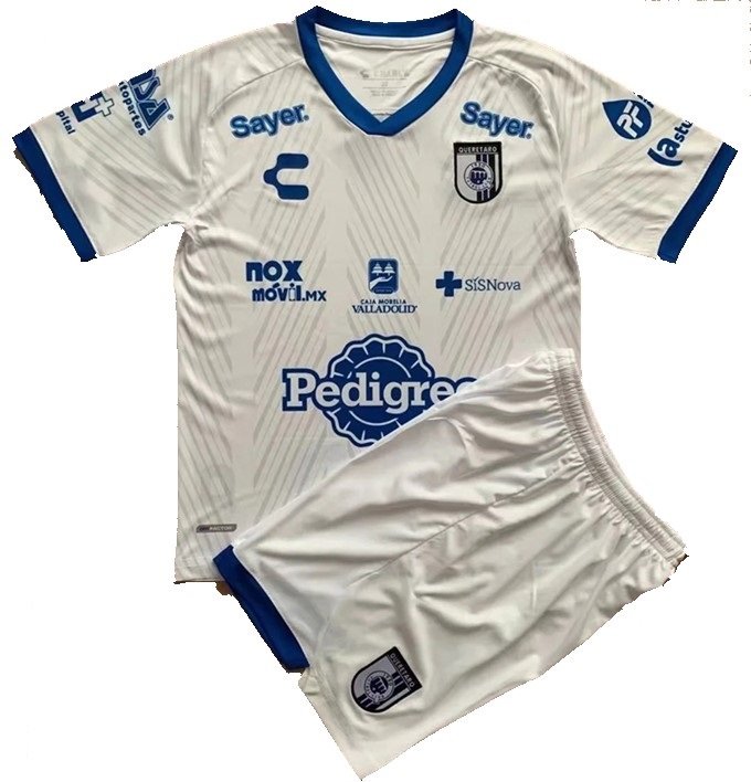 Kit infantil II Queretaro 2022 Charly oficial 